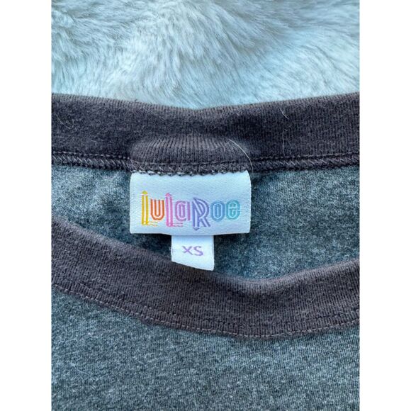 LuLaRoe Women's Christmas Graphic Dark Gray Short Sleeved T-Shirt Soft Comfy XS - Picture 2 of 3